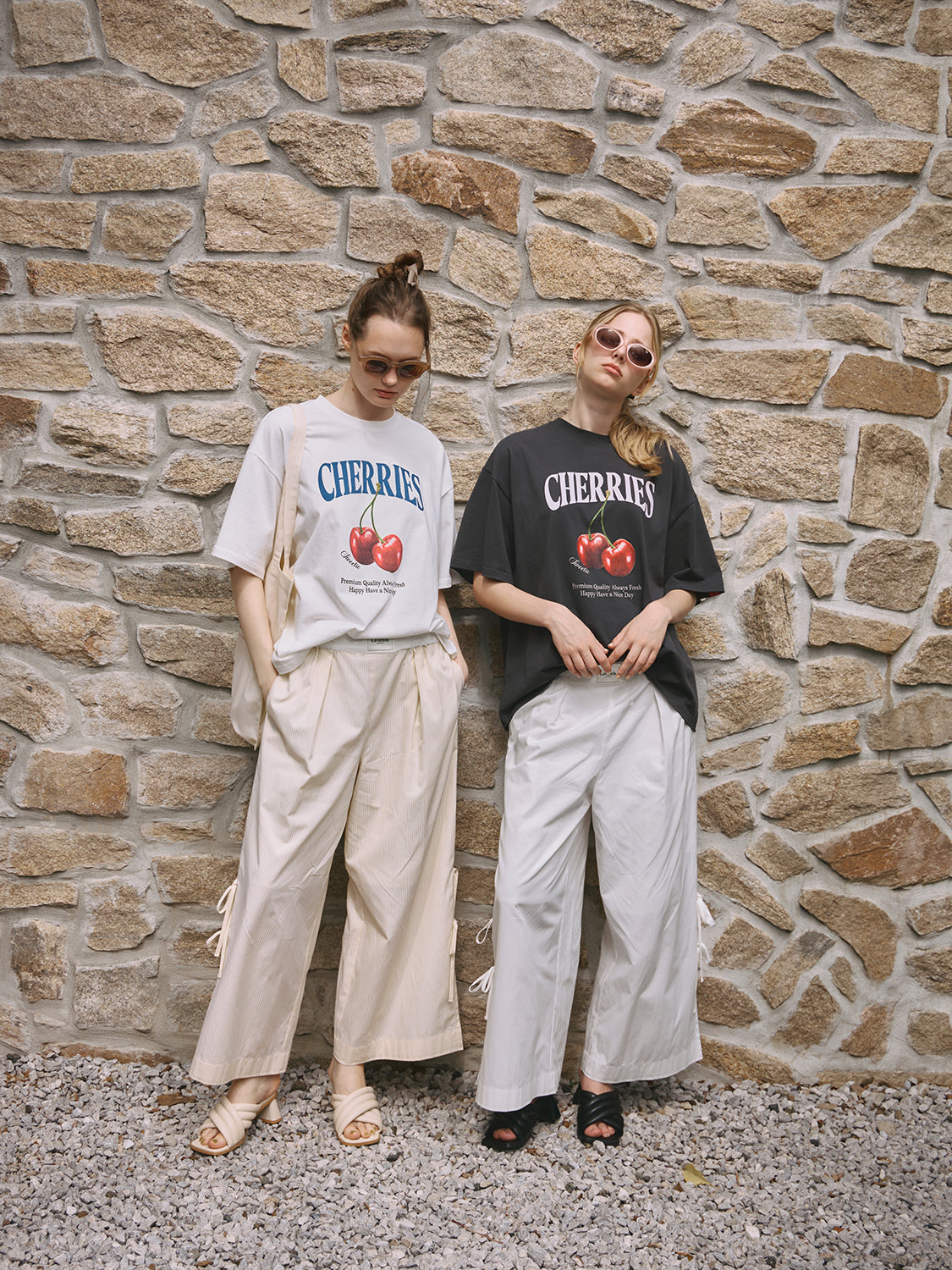 CHERRIESオーバーサイズTシャツ