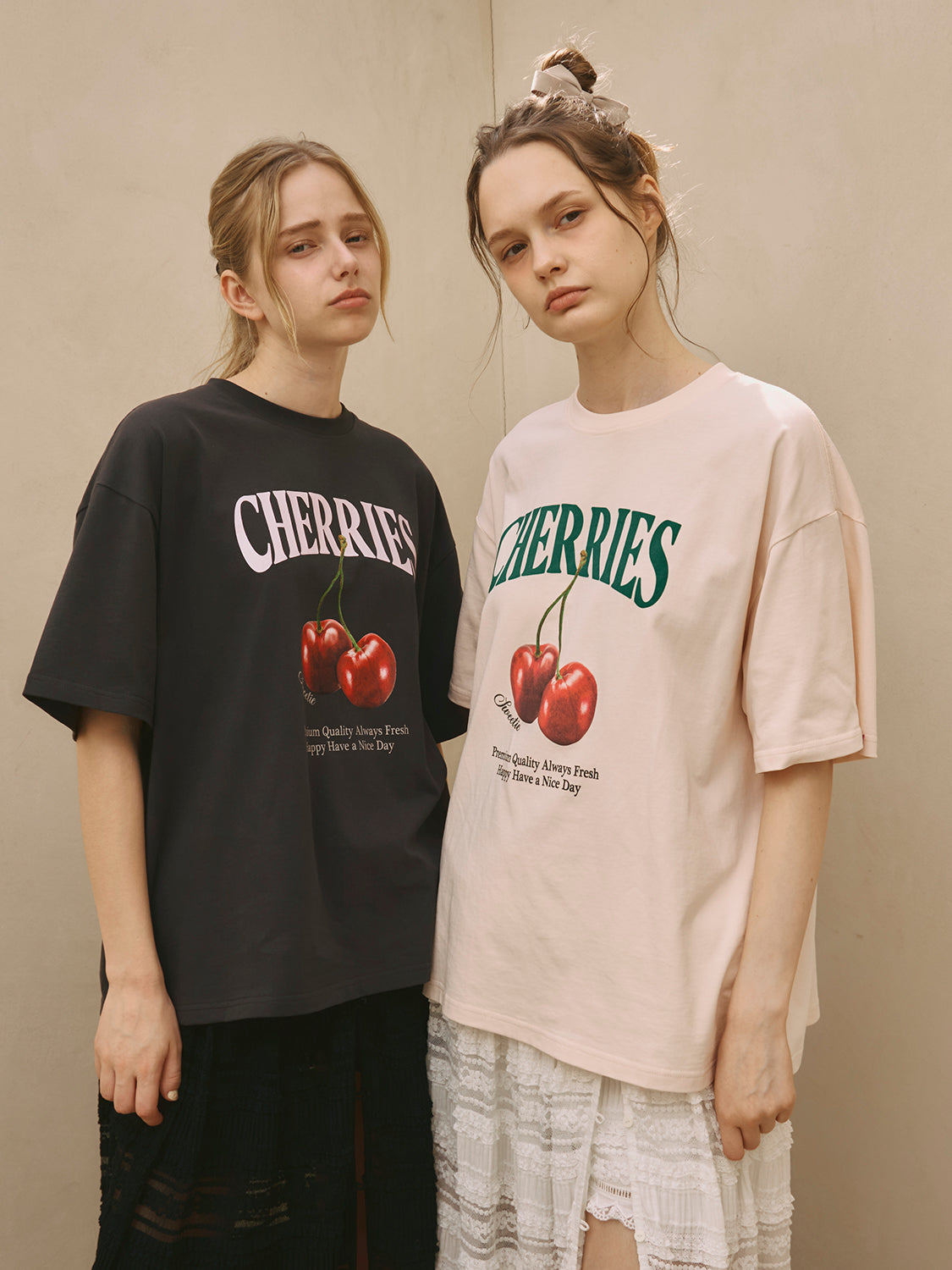 CHERRIESオーバーサイズTシャツ