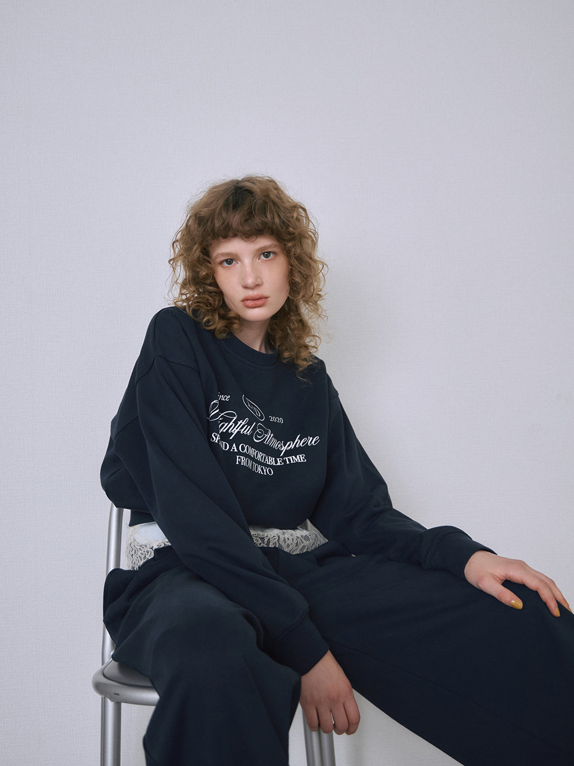 クロップドスウェットプルオーバー