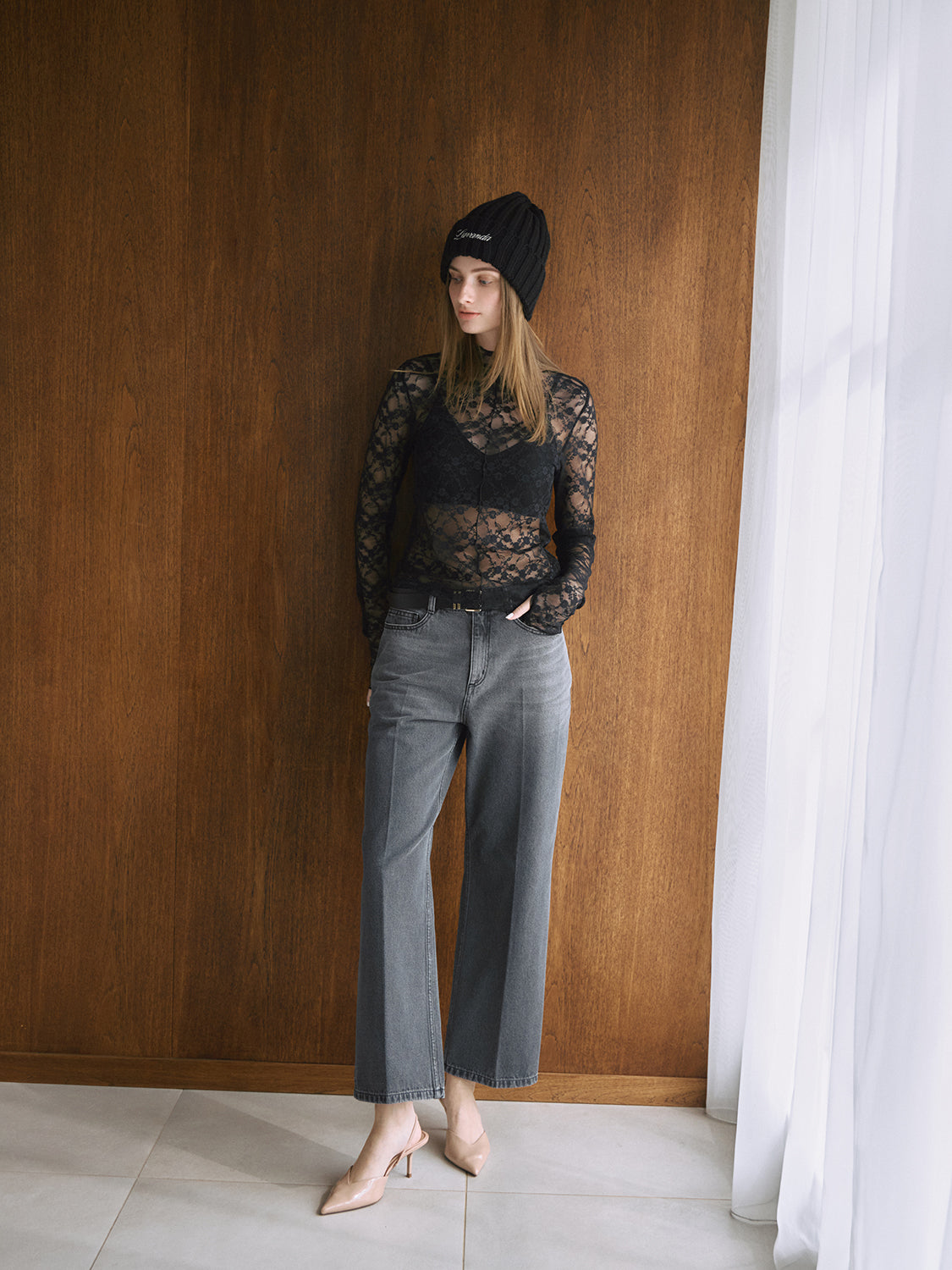 ストレートデニムパンツ