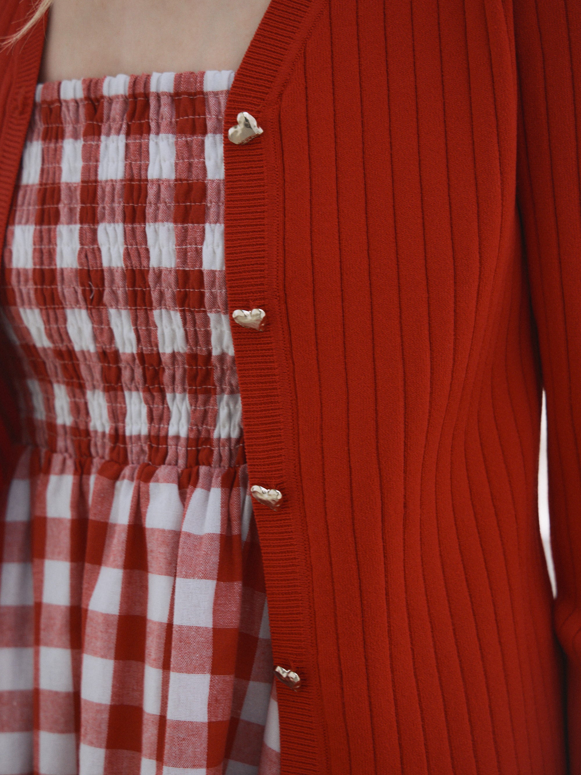 ハートボタンリブニットカーディガン