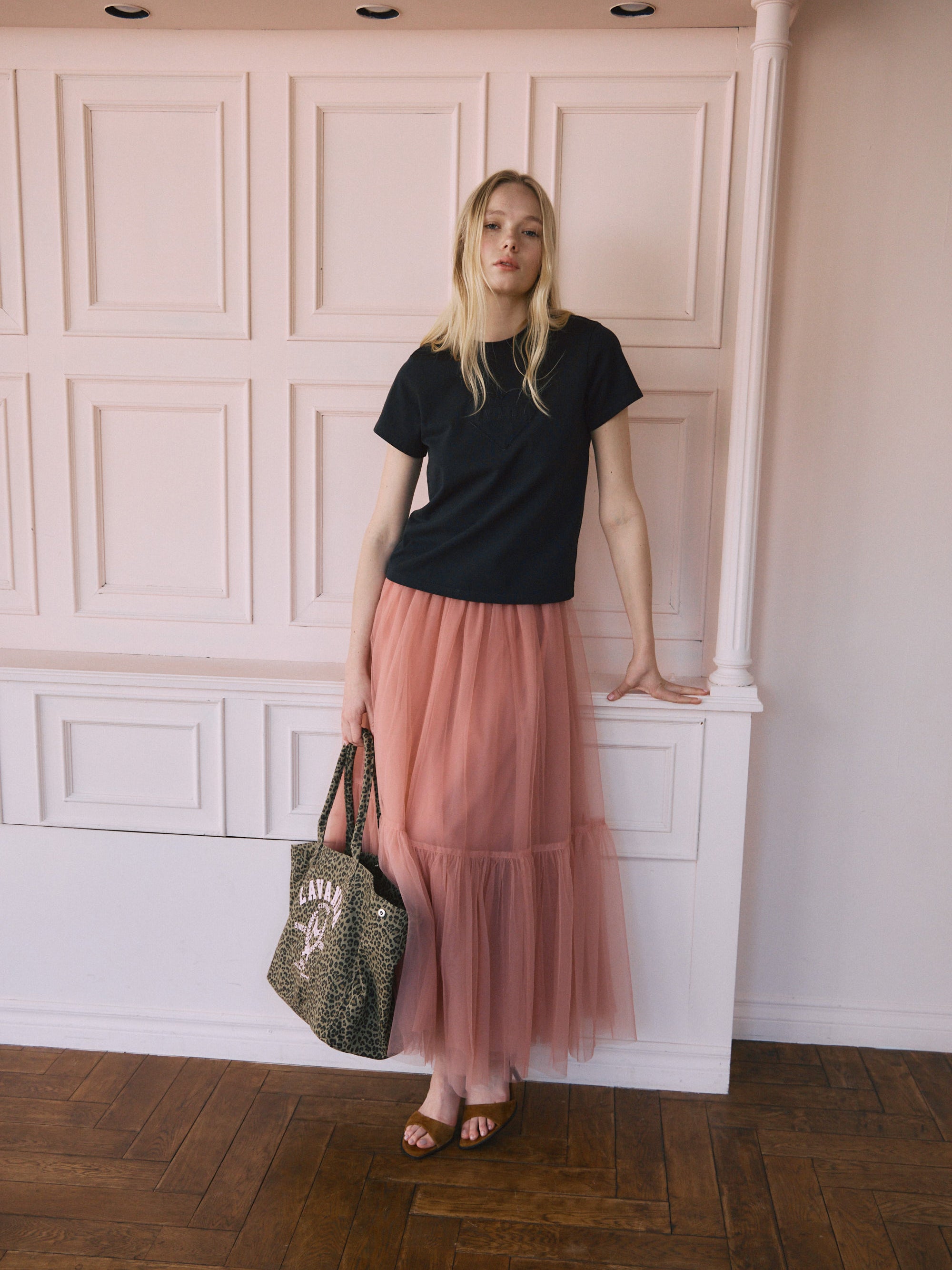 ハートモチーフコンパクトTシャツ