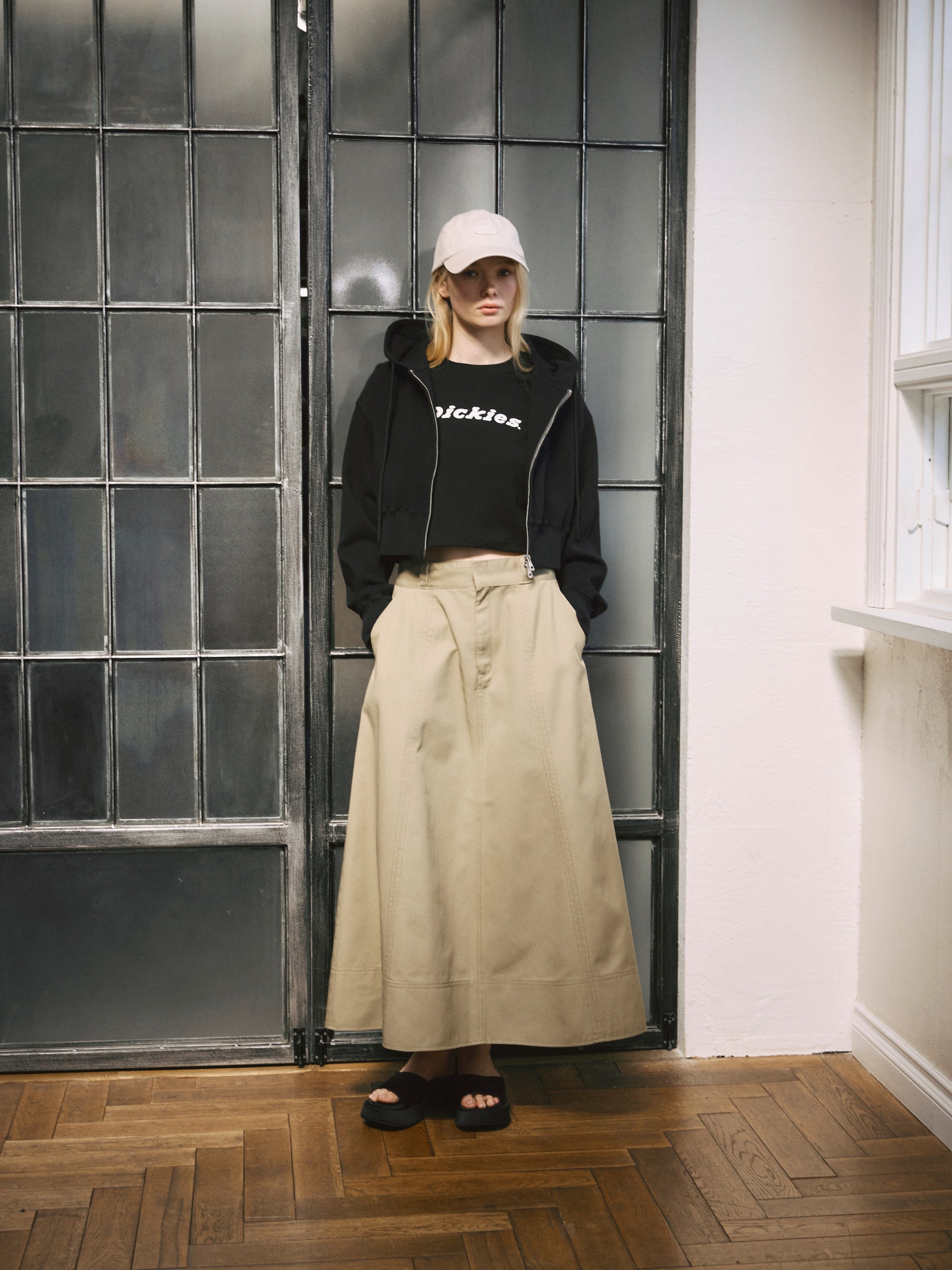 【Dickies®×LAVANDA】Wジップショートパーカー