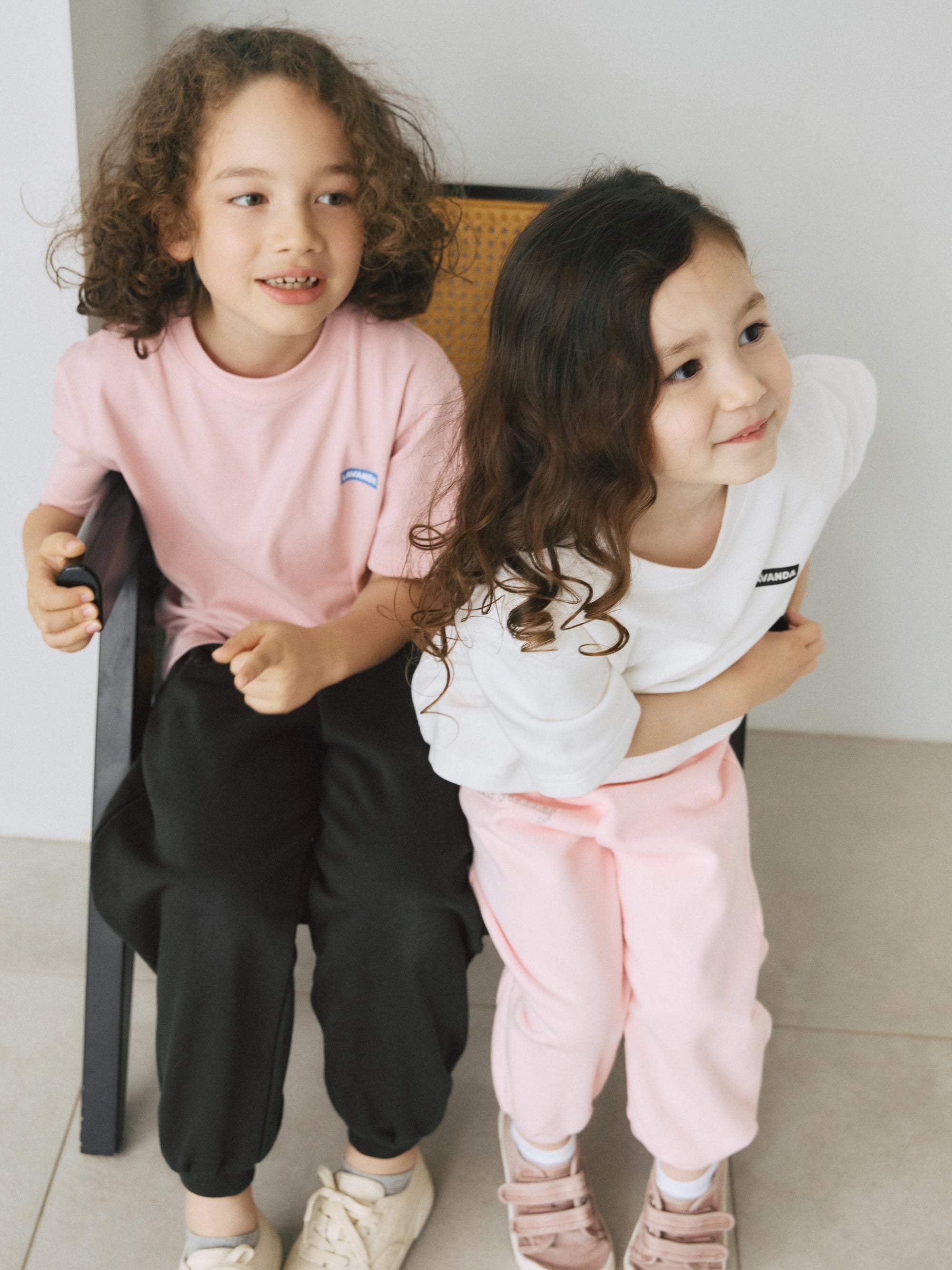 【HELLO KITTY】キッズバックプリントビッグTシャツ