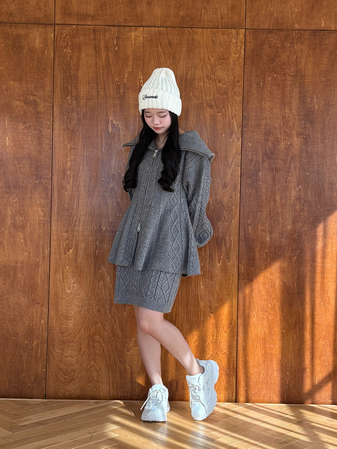 ケーブルニットジップカーディガン